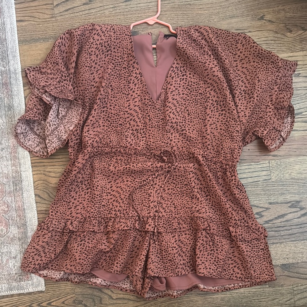Women's Ruffled Animal Print Rompwe